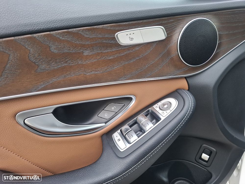 Mercedes-Benz C 200 Station 4Matic 9G-TRONIC Exclusive - 29