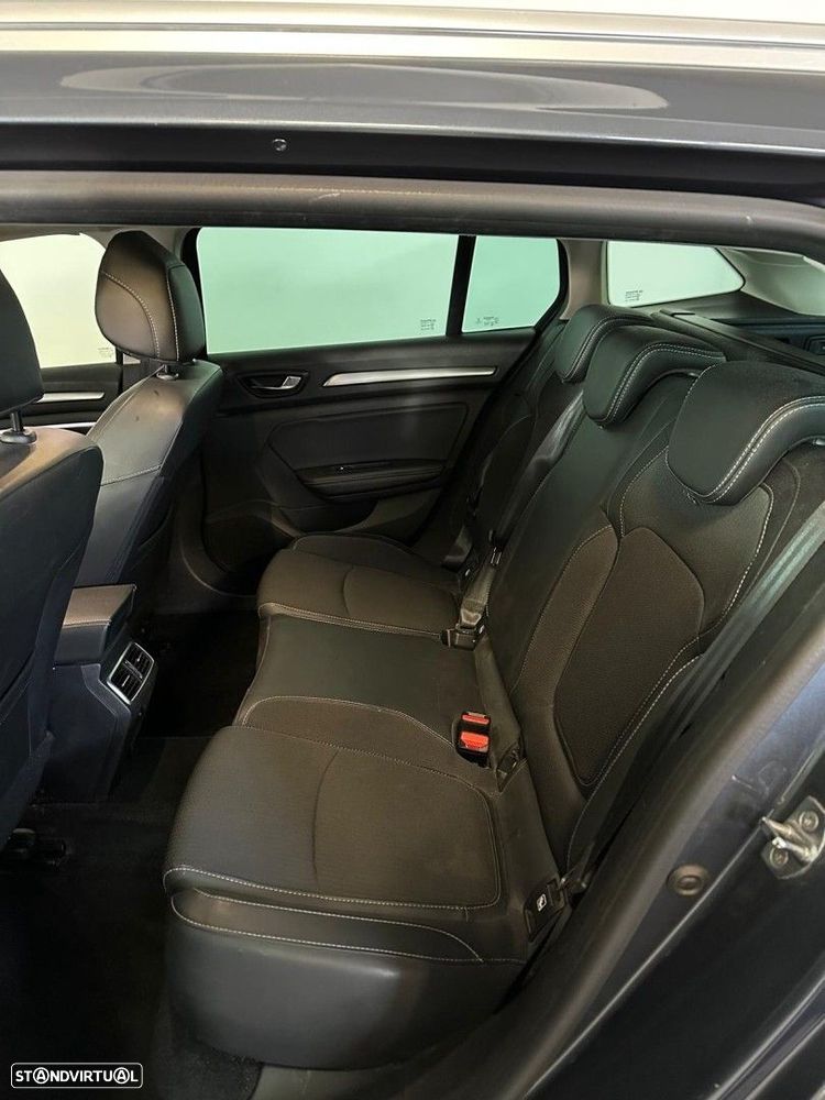 Renault Mégane Sport Tourer 1.6 E-Tech Plug-In Limited - 13