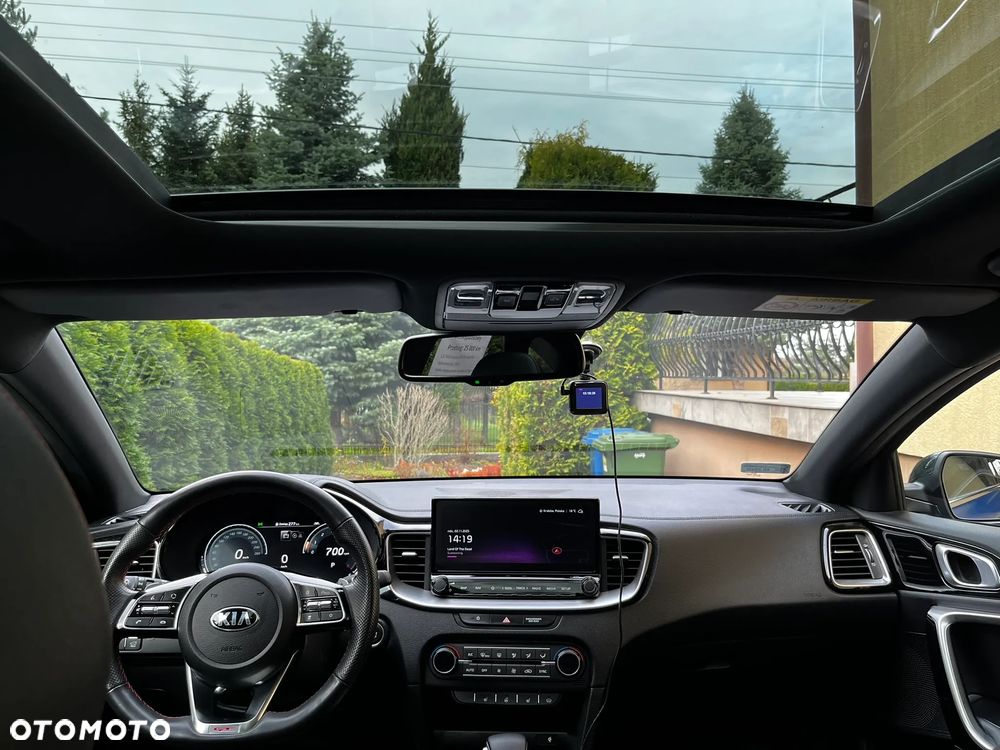 Kia ProCeed - 18