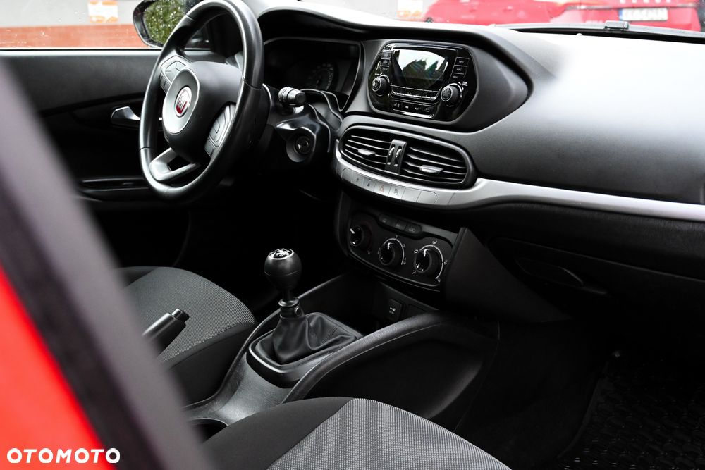 Fiat Tipo 1.4 16v Easy EU6d - 15