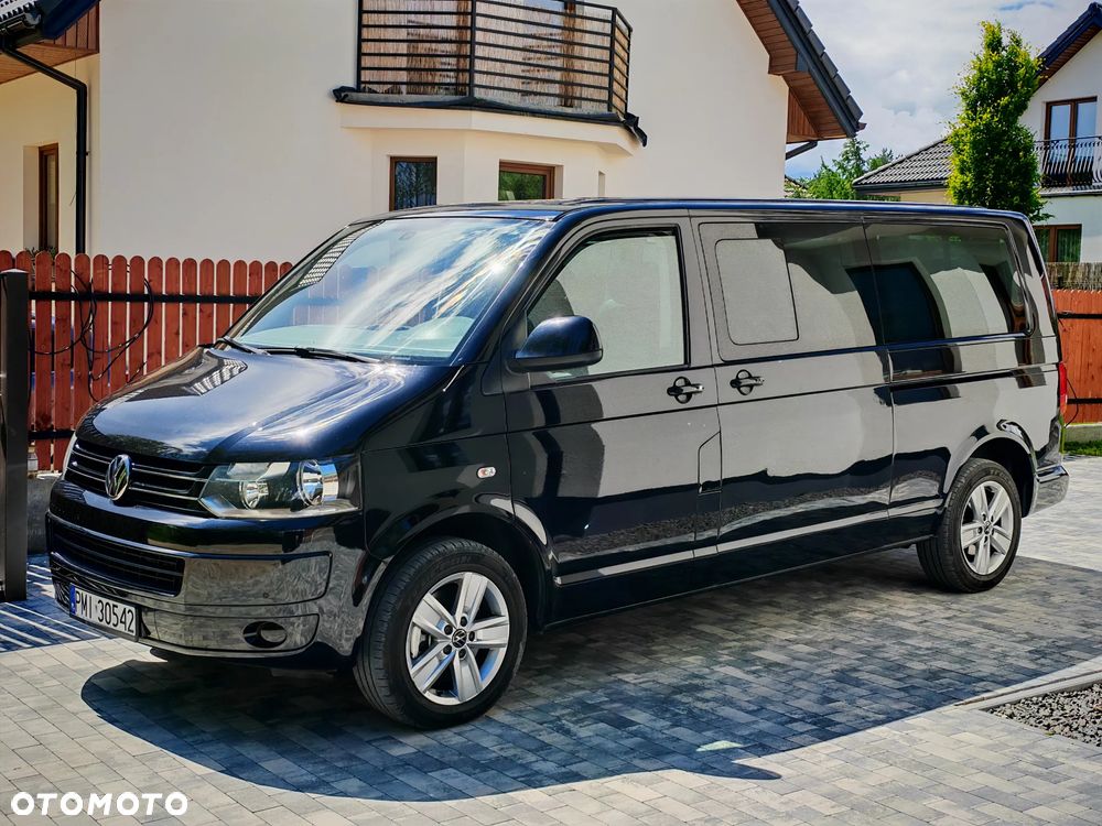 Volkswagen Caravelle - 1