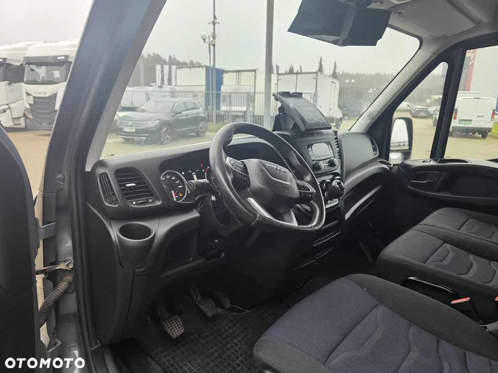 Iveco 35S16V L3H2 Średniak Krajowy Ledy Hak - 14