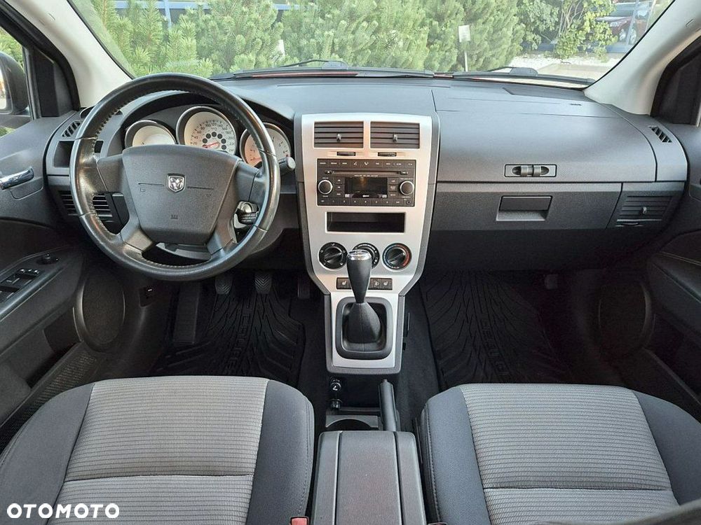 Dodge Caliber 1.8 SXT - 8