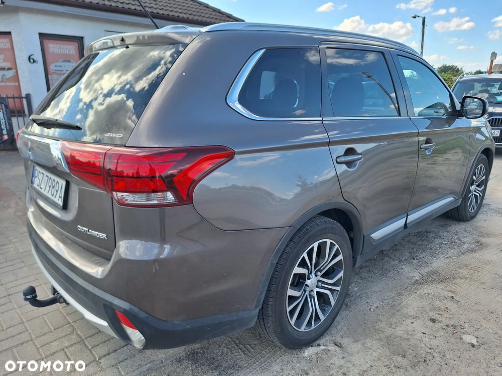 Mitsubishi Outlander - 6