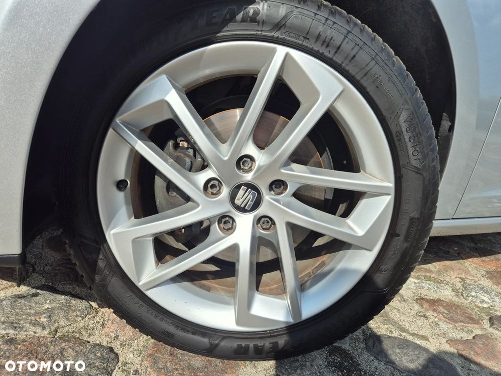 Seat Leon 2.0 TDI DPF Ecomotive Style - 38