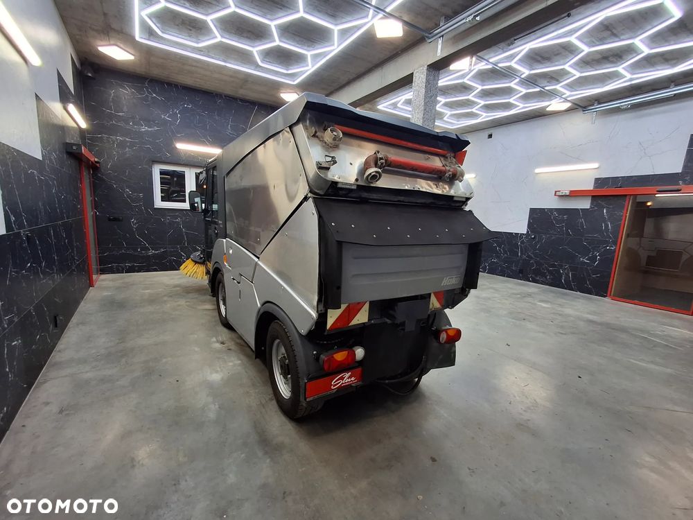 Inny Zamiatarka Hako Citymaster 2000 Klimatyzacja 2 Osie Skrętne Oświetlenie Ostrzegawcze Zamiatarka Chodnikowa 2016r - 3