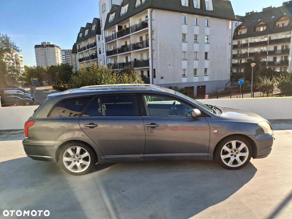 Toyota Avensis 2.0 VVT-i Combi Edition - 6