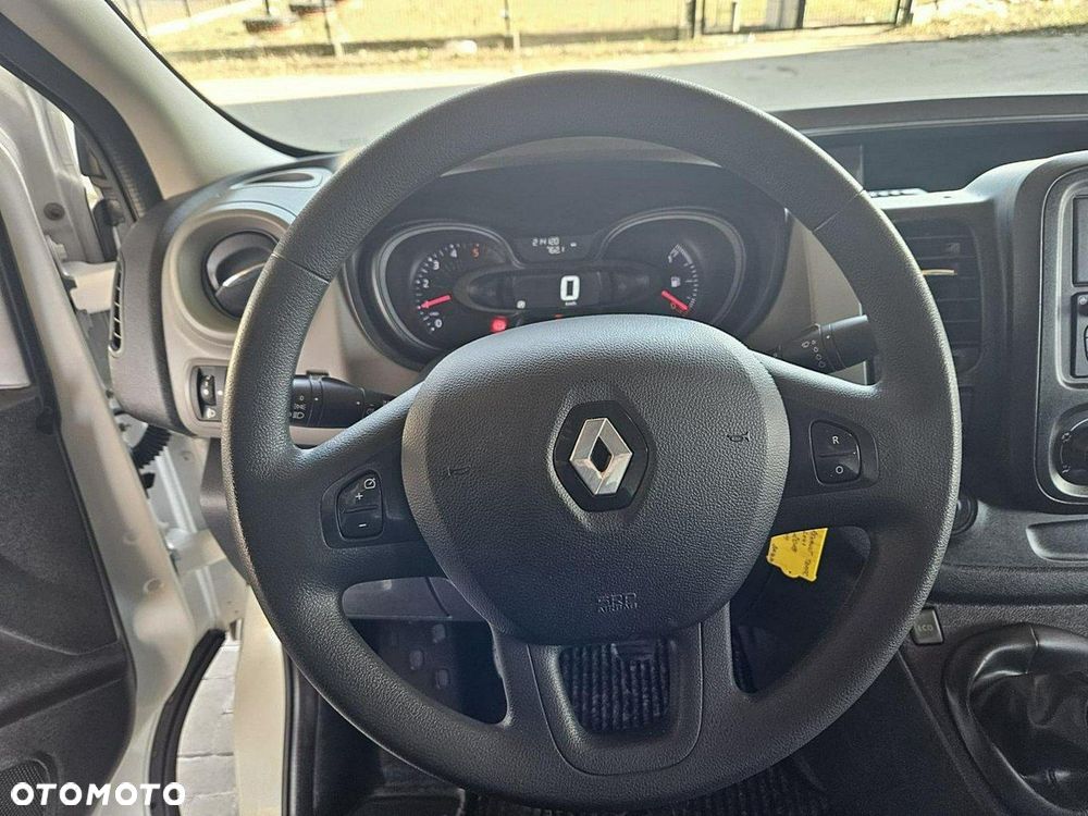 Renault Trafic - 8