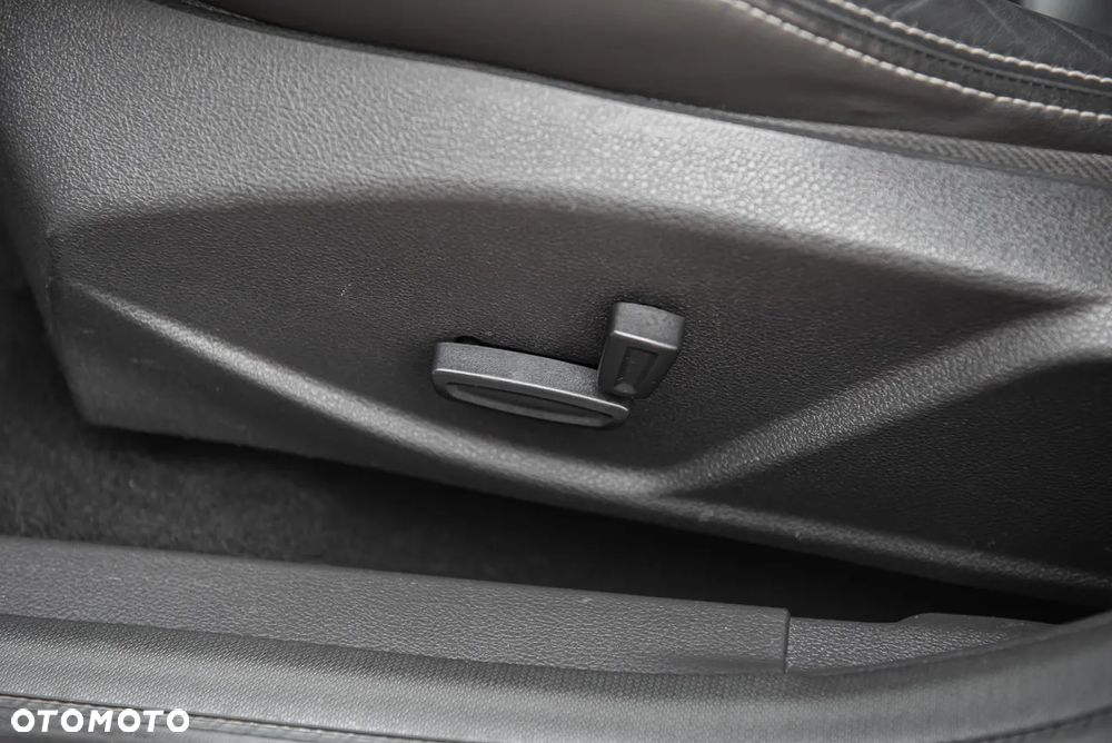 Ford Focus 2.0 EcoBoost ST - 18