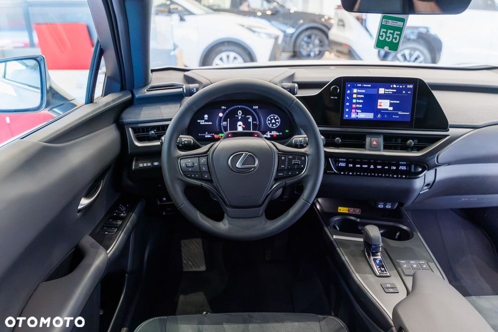 Lexus UX 300h Business - 29