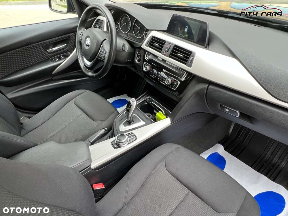 BMW Seria 3 - 24