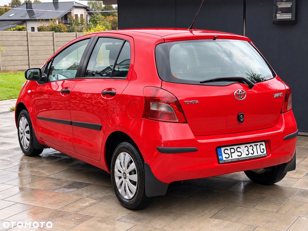 Toyota Yaris 1.0 Terra - 8