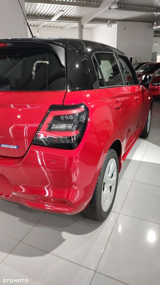 Suzuki Swift 1.2 Dualjet SHVS Premium Plus CVT - 25