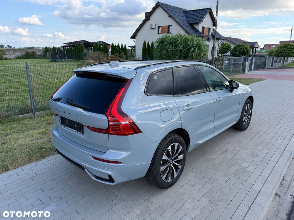 Volvo XC 60 B4 B Plus Dark - 9