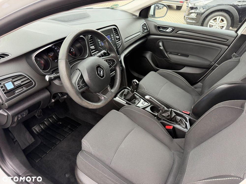 Renault Megane TCe 140 GPF INTENS - 11