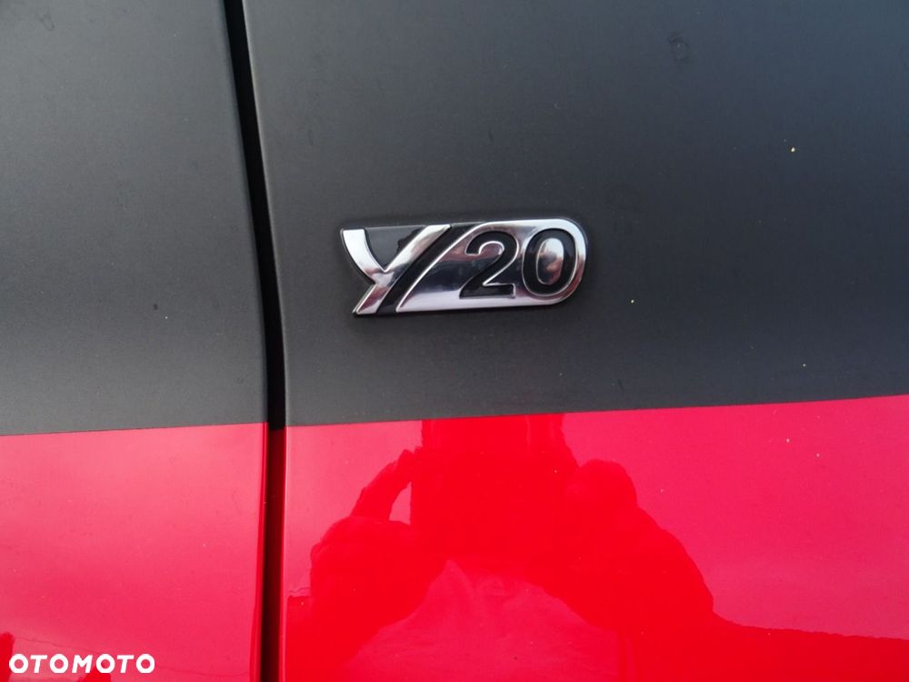 Toyota Yaris - 16