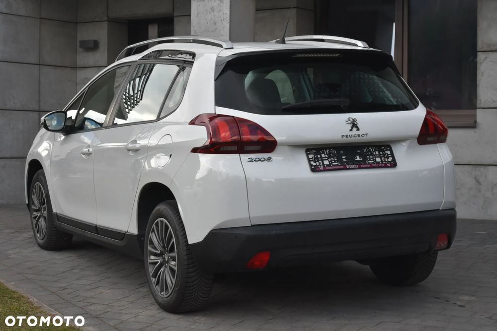 Peugeot 2008 PureTech 110 Stop&Start EAT6 Crossway - 17