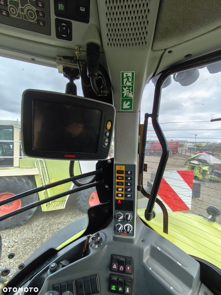 Claas Axion 960 - 13