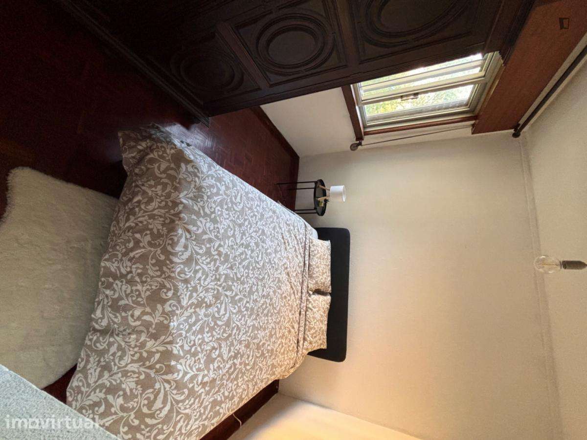 Quarto - localizado em Ramalde Porto - Grande imagem: 5/12