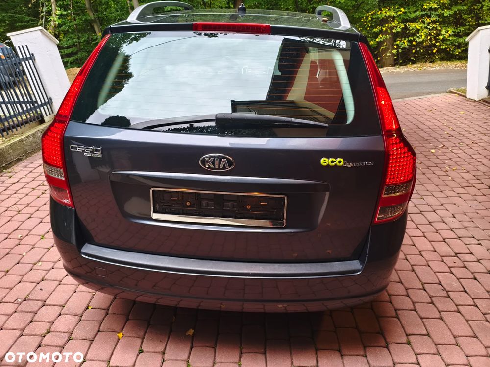 Kia Ceed - 6