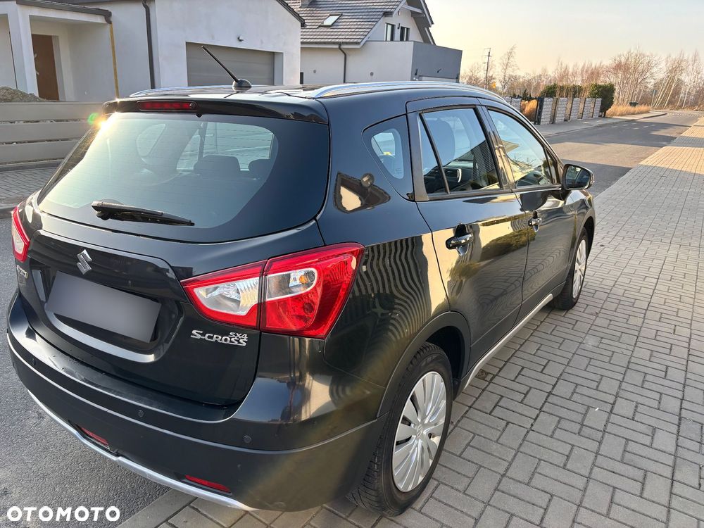 Suzuki SX4 1.6 Comfort Plus - 14