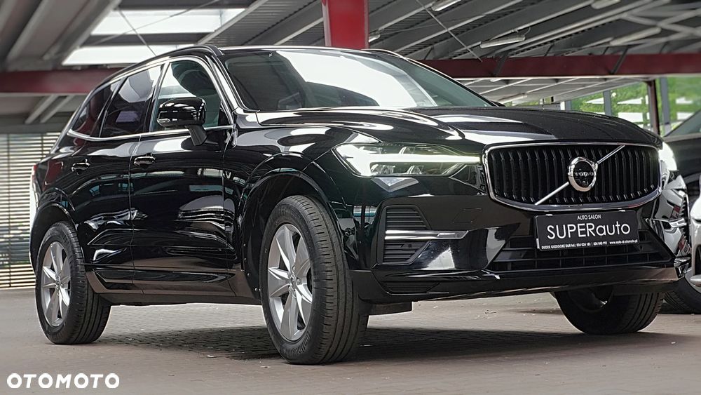 Volvo XC 60 B4 D AWD Momentum - 2