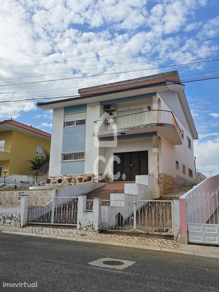 Moradia T3 com Garagem e Lote de 1110 m² – São Julião do Tojal, Loures - Grande imagem: 3/26