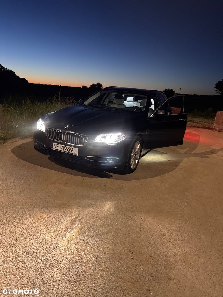 BMW Seria 5 525d xDrive Luxury Line - 7