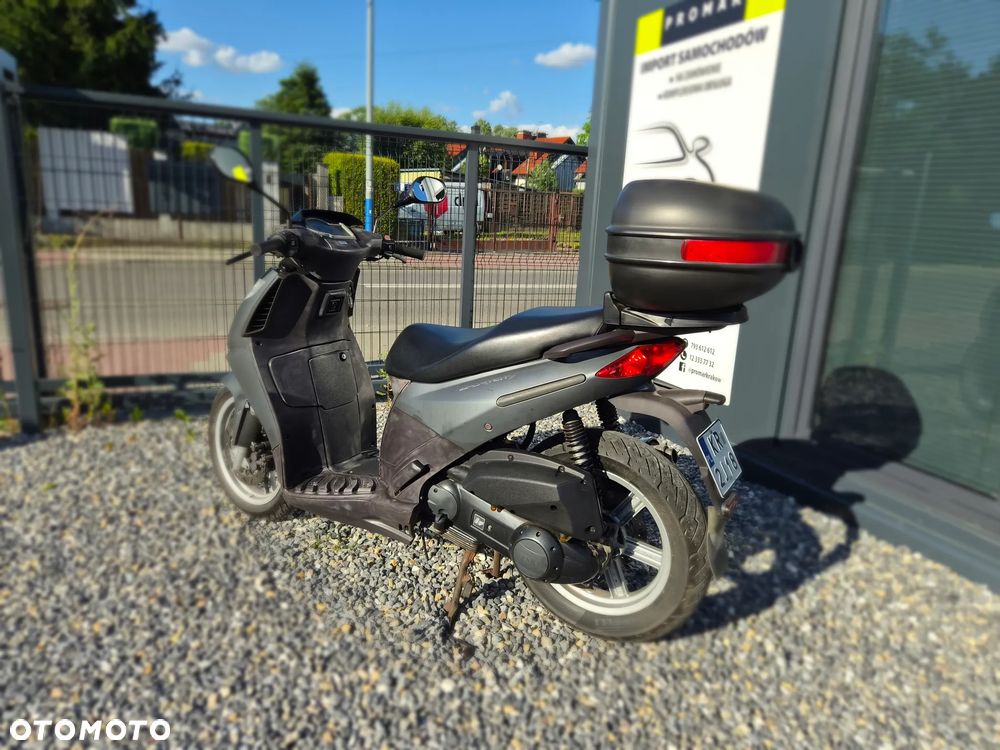 Aprilia Sportcity - 5