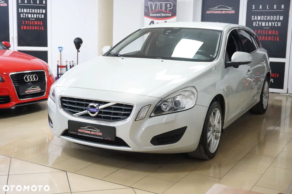 Volvo V60 D4 Geartronic Momentum - 3