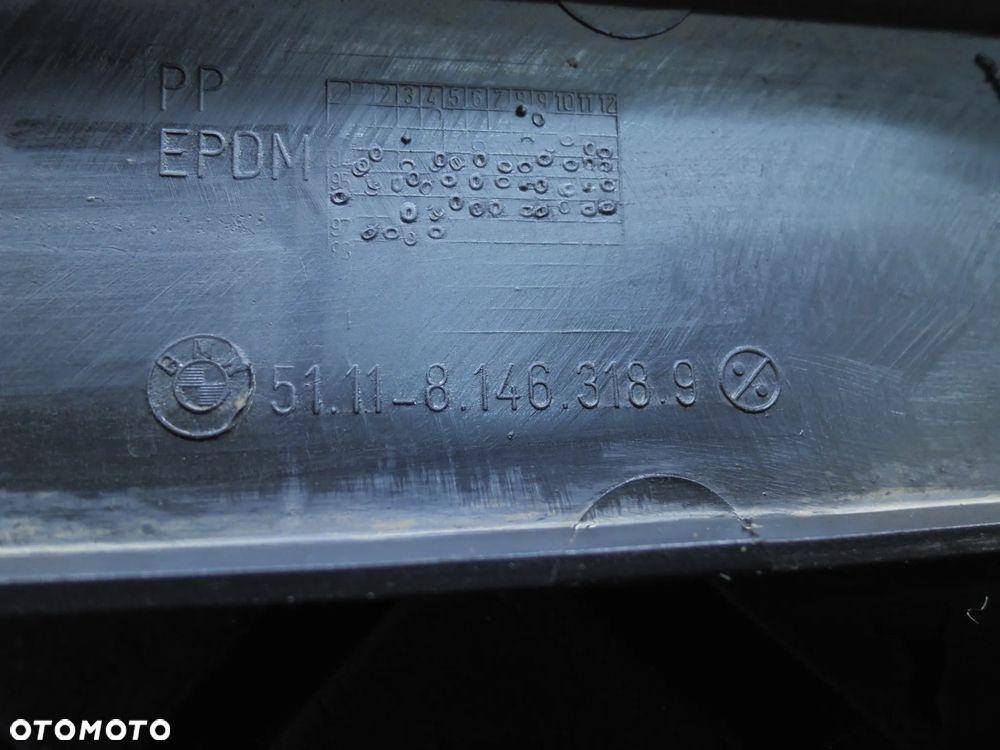 BMW 3 E36 PRAWA LISTWA ZDERZAKA PRZÓD LISTEWKA 81463189 - 2