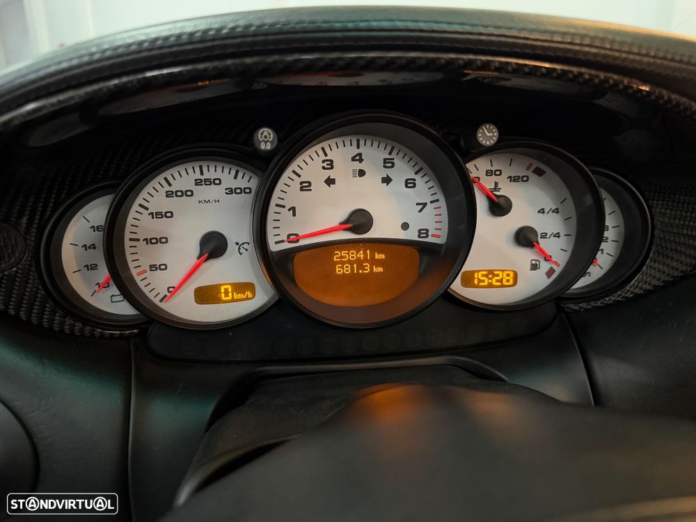 Porsche 911 (996) Carrera 40 Anos - 32