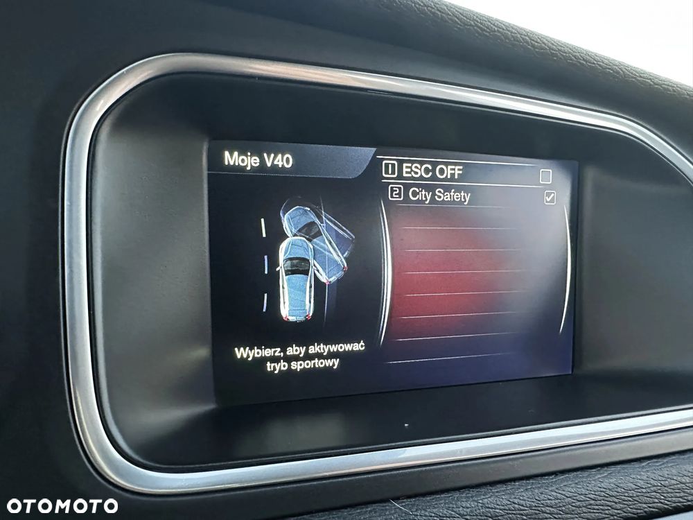 Volvo V40 Cross Country D2 Drive-E Ocean Race - 31