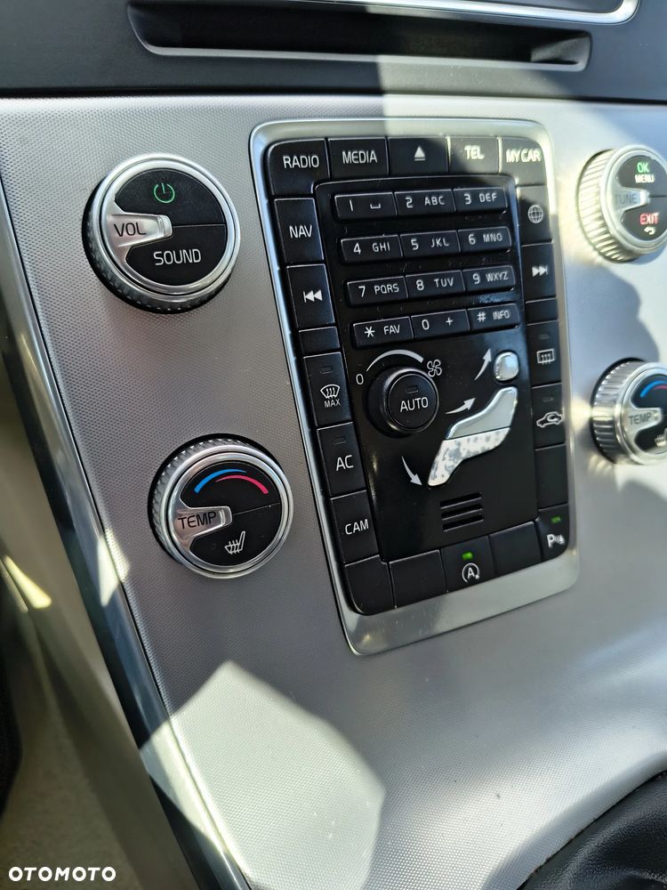 Volvo V60 D2 Kinetic - 23