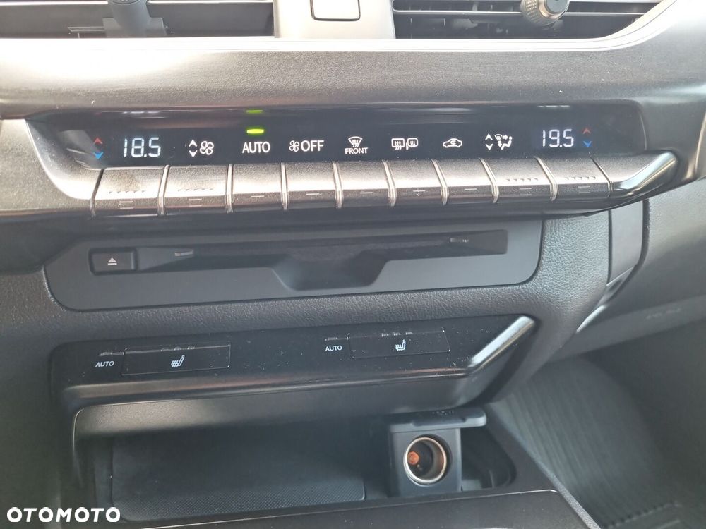 Lexus UX 200 GPF Business Edition 2WD - 20