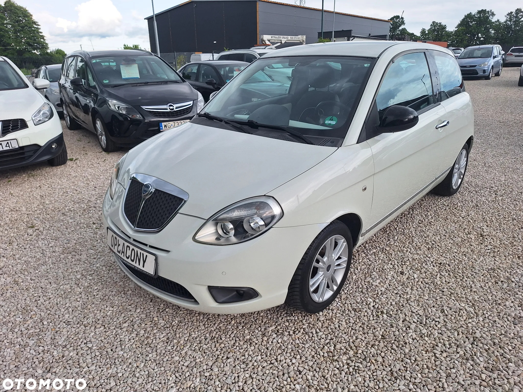 Lancia Ypsilon 1.2 8V Argento (4 os.) - 2