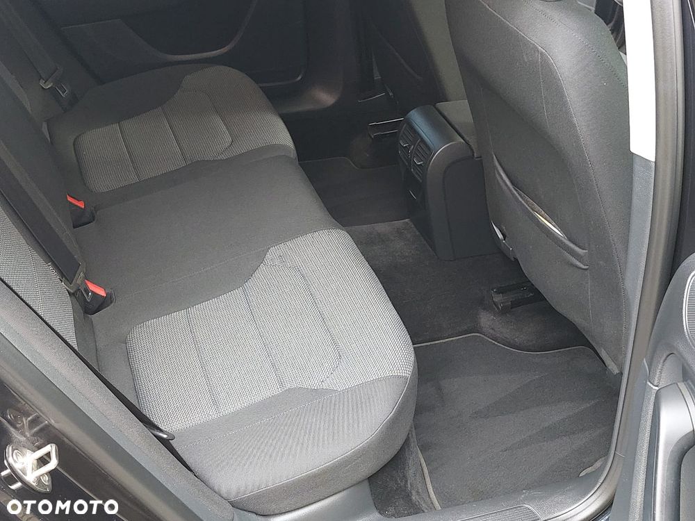 Volkswagen Passat 1.6 TDI BlueMotion Technology Comfortline - 10