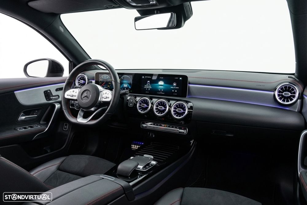 Mercedes-Benz A 180 d 7G-DCT AMG Line - 20