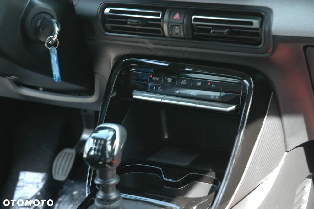 Citroën C3 Aircross 1.2 Turbo Plus S&S - 10