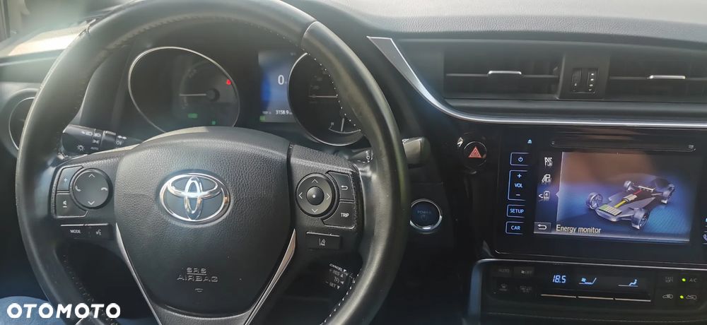 Toyota Auris - 18