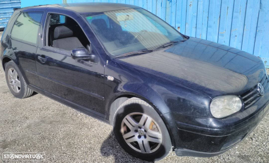 VW Golf IV 1.9 TDI de 2002 para peças - 2