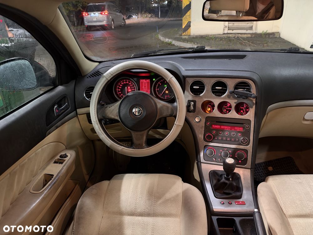Alfa Romeo 159 2006 photo 3