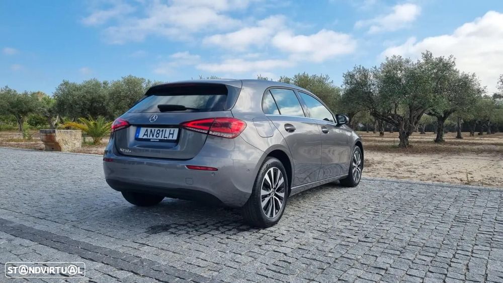 Mercedes-Benz A 250 e Style Plus - 5