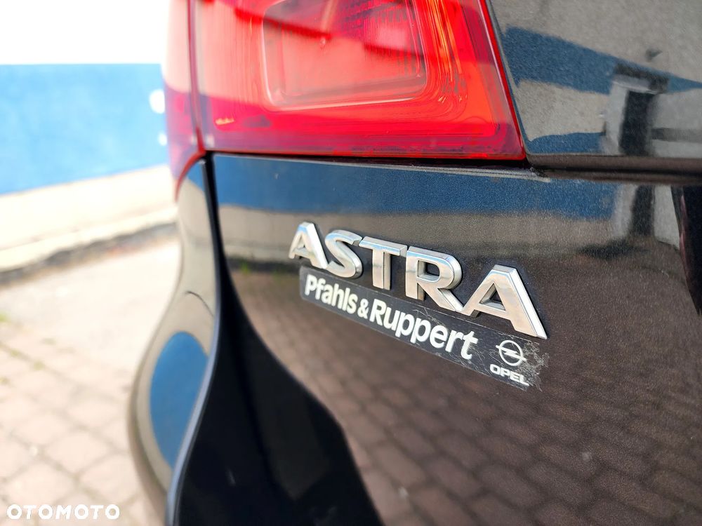 Opel Astra 1.4 Turbo 150 Jahre - 19