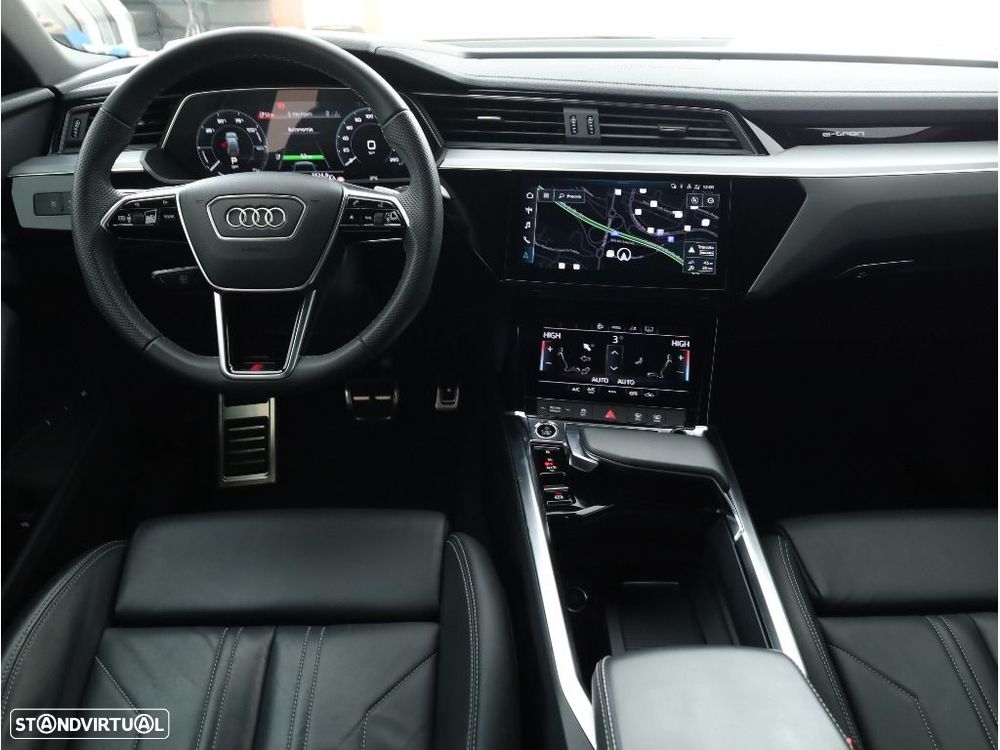 Audi Q8 e-Tron Sportback 50 quattro S line - 23