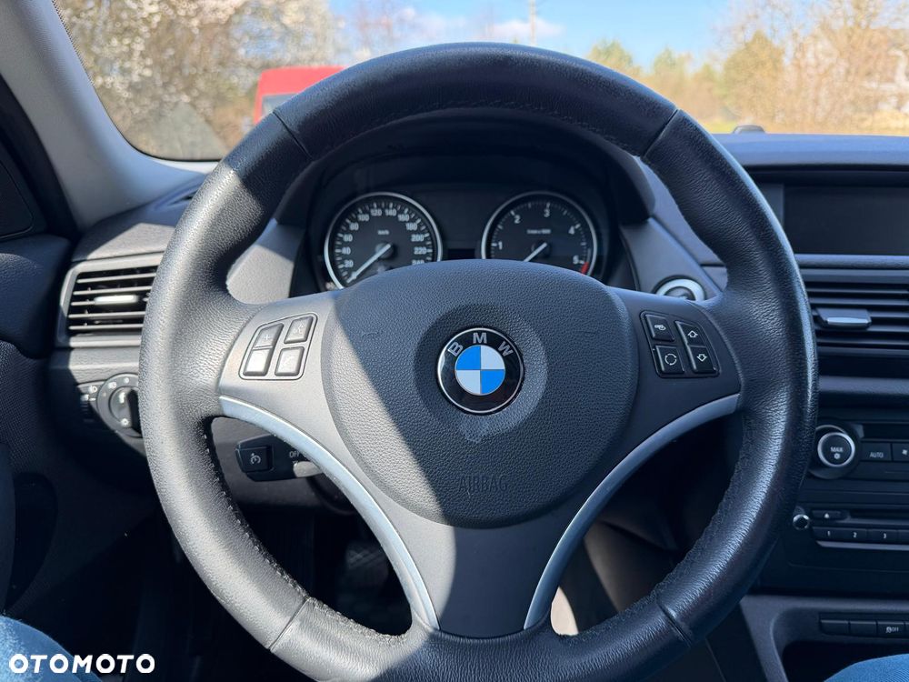 BMW X1 sDrive18d Sport Line - 7