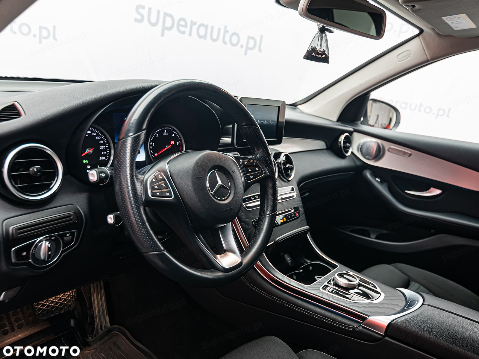 Mercedes-Benz GLC 220 d 4-Matic - 12