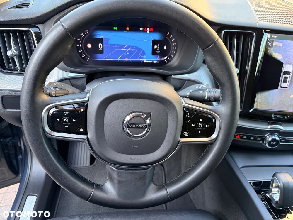 Volvo XC 60 B5 B AWD Ultra Dark - 13