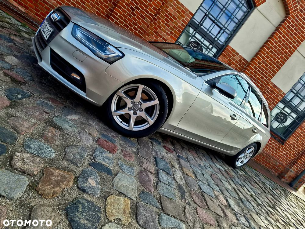 Audi A4 Avant - 9