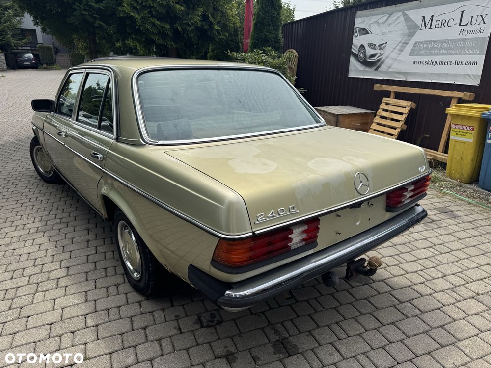 Mercedes-Benz W123 - 2
